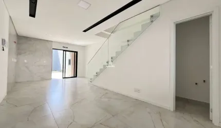 Sobrado geminado na melhor localização do Saguaçú!