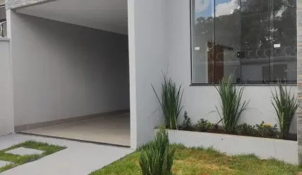 vendo casa com 3 quartos uma suíte no setor bairro Cardoso aparecida de Goiânia   de