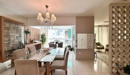 Apartamento com 4 dormitórios no Centro de Balneário Camboriú