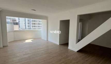 Apartamento com 3 dormitórios no bairro Pioneiros em Balneário Camboriú