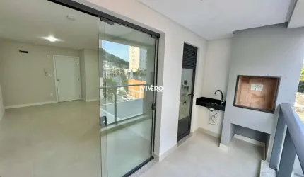 02 dormitórios sendo 01 suíte, 01 vaga privativa, sacada com churrasqueira, melh
