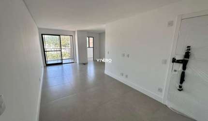 Apartamento com 3 dormitórios na Praia Brava de Itajaí