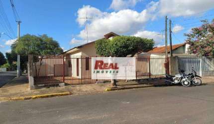 Casa com 3 dormitórios para alugar, 100 m² por R$ 1.178,61/mês - TV - Araçatuba/SP