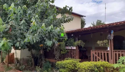 Casa em condomínio fechado com 2 quartos à venda na Rua Vinicius de Moraes, 470, Condomínio Morada do Lago, Jaboticatubas por R$ 660.000