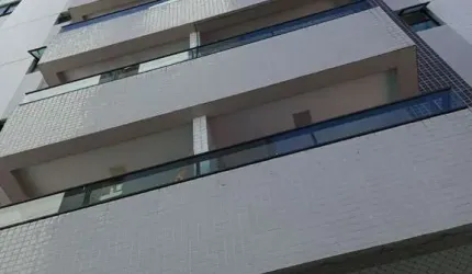 Apartamento em Candeias, 2 Quartos, 2 Vagas na Garagem