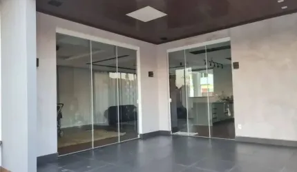 A&M IMOVEIS VENDE EXELENTE CASA EM CONDOMINIO EM REGULARIZACAO