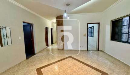 Casa à venda, 4 quartos, 2 vagas, Quinta das Flores - Conselheiro Lafaiete/MG