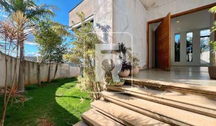 Casa à venda, 3 quartos, 3 suítes, 4 vagas, Novo Horizonte - Conselheiro Lafaiete/MG