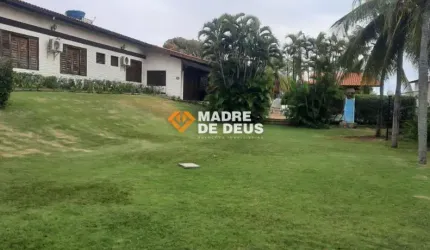 Casa Próxima ao Beach Park, de frente para a CE025, Porto das Dunas. Excelente para comércio ou para aproveitar ótimos momentos com familiares e amigos.