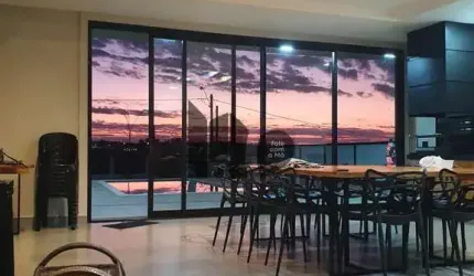 CHÁCARA EM CONDOMÍNIO FECHADO COM VISTA POR DO SOL – SARAPUÍ/SP