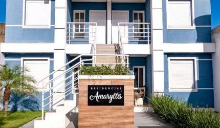 LINDO APARTAMENTO COM SUÍTE, CHURRASQUEIRA E PÁTIO