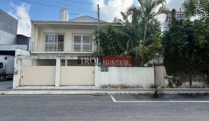 Casa para alugar no bairro Centro - Balneário Camboriú/SC