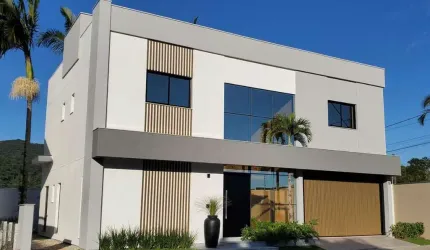 Casa à venda no bairro Barra - Balneário Camboriú/SC