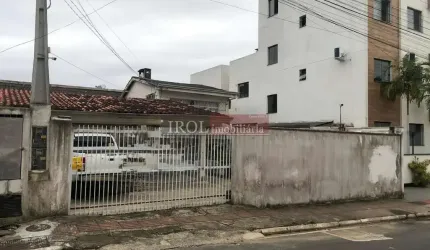 Casa à venda no bairro Nações - Balneário Camboriú/SC