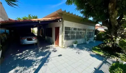 Casa com 4 quartos à venda no Portinho, Cabo Frio  por R$ 1.420.000