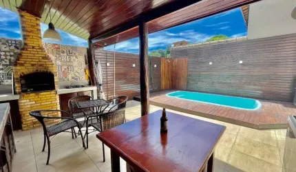 Casa com 3 dormitórios à venda, 120 m² por R$ 690.000,00 - Granja dos Cavaleiros - Macaé/RJ