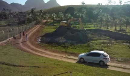 Sítio à venda, 60000 m² por R$ 1.300.000,00 - Cantagalo - Rio das Ostras/RJ