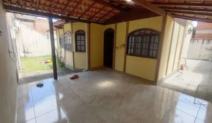 Casa com 2 dormitórios à venda, 117 m² por R$ 270.000,00 - Extensão Serramar - Rio das Ostras/RJ