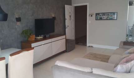 Apartamento com 2 dormitórios à venda, 70 m² por R$ 299.000,00 - Extensão do Bosque - Rio das Ostras/RJ