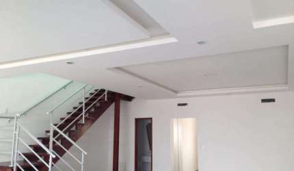 Casa com 3 dormitórios à venda, 162 m² por R$ 800.000,00 - São Marcos - Macaé/RJ