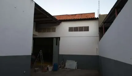 Galpão à venda, 240 m² por R$ 472.500,00 - Sol e Mar - Macaé/RJ