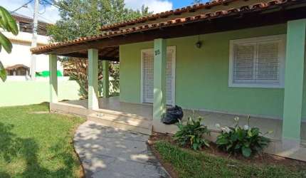 Casa a venda , com 147m2 de área construída, na Extensão do Bosque - Rio das Ostras/RJ