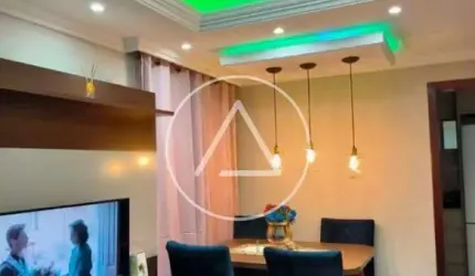 Apartamento Térreo Reformado em Macaé – 2 Quartos, Lazer Completo por R$ 170 mil