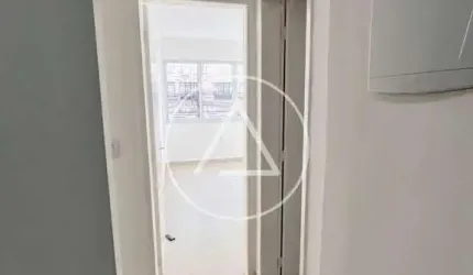 Atlântica Imóveis tem excelente apartamento para locação no Centro de Macaé!