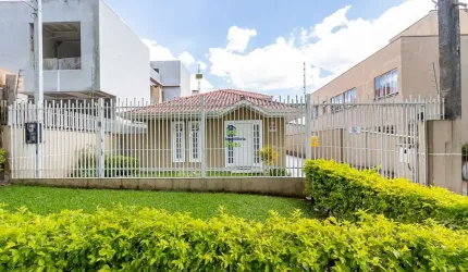 Casa com 3 quartos à venda no Água Verde, Curitiba  por R$ 1.320.000