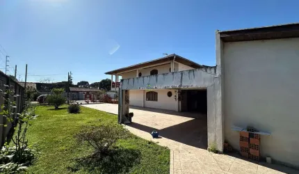 Casa com 4 quartos à venda no Guarituba, Piraquara  por R$ 1.200.000