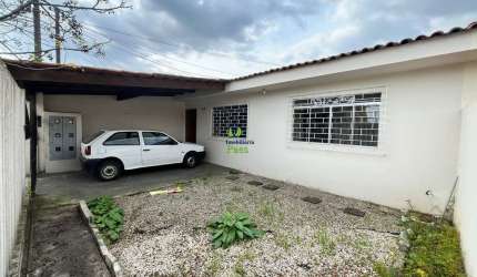 Casa com 2 quartos à venda no Cajuru, Curitiba  por R$ 750.000