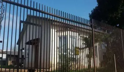 Casa com 3 quartos à venda no Xaxim, Curitiba  por R$ 987.000
