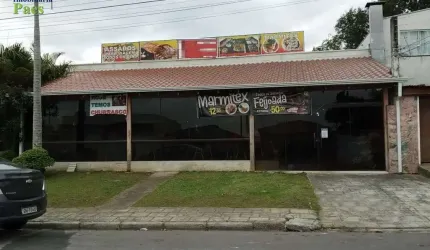 Casa com 4 quartos à venda no Capão Raso, Curitiba  por R$ 1.000.000