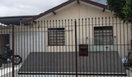 Casa com 5 quartos à venda no Parque da Fonte, São José dos Pinhais  por R$ 460.000