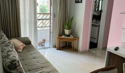 Vende-se apartamento – 58m² - Água Chata