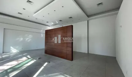 Prédio para alugar na Freguesia!