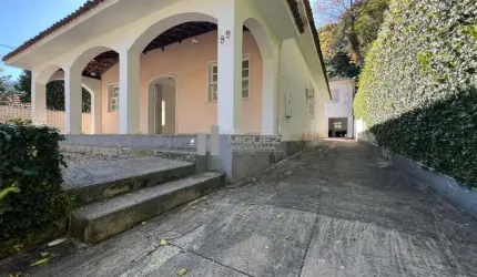 Vendo casa linear com vista incrível no Alto da Boa Vista!