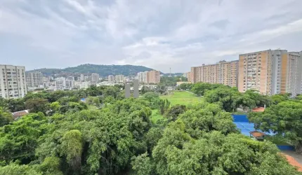Rua Barão de Mesquita - Grajaú - Sala em 2 ambientes, 2 quartos sendo 1 suíte, 1 banheiro social, cozinha, dependências completas (área, quarto e banheiro de serviço) 80 m² - Play, Salão de festas, qu