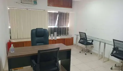 Aluga sala comercial no Centro do Rio de Janeiro para escritório, consultórios e ate mesmo como self storage ou autoarmazenagem (nova modalidade)