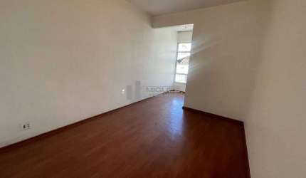 Apartamento a venda em localização prática, apenas uma quadra do metrô Afonso Pena, com 2 quartos, Tijuca - Rio de Janeiro