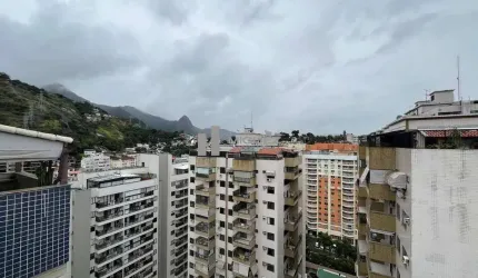 Vendo cobertura linda na Tijuca com 4 quartos e 3 vagas