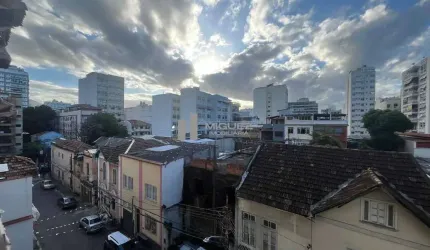 Vendo imóvel ao lado da Pça Afonso Pena, 2 quartos com dependência e vaga