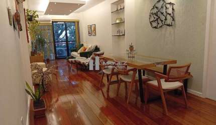 Alugo amplo apartamento na Tijuca! Rua Maria Amália, imóvel com aproximadamente 125m²  com varanda, salão, 3 quartos suíte e 2 vagas!