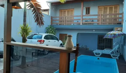 Casa com 4 dorms a venda na Vila União