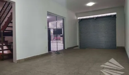 Sobrado, 320 m² - venda por R$ 690.000,00 ou aluguel por R$ 4.620,00/mês - Centro - Taubaté/SP
