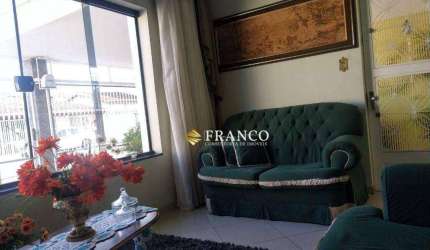 Sobrado com 3 dormitórios à venda, 202 m² - Estiva - Taubaté/SP
