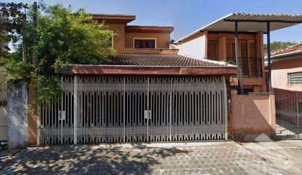 Sobrado com 6 dormitórios à venda, 440 m² - Vila Jaboticabeira - Taubaté/SP