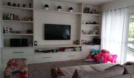 Sobrado com 3 dormitórios para alugar, 345 m² - Centro - Tremembé/SP
