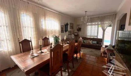 Casa com 4 dormitórios à venda, 207 m² - Centro - Taubaté/SP