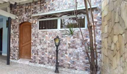 Sobrado com 2 dormitórios para alugar, 130 m² - Jardim Ana Emília - Taubaté/SP